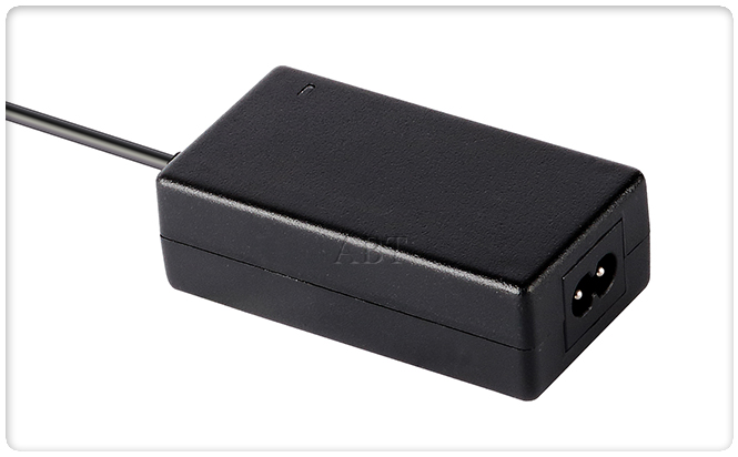 19V2A電源供應器